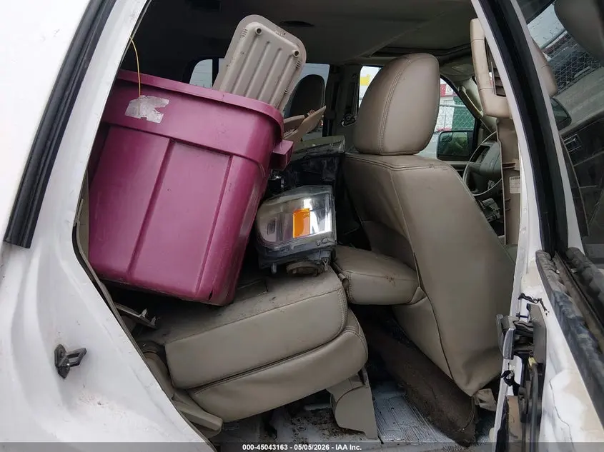 2014 LINCOLN NAVIGATOR  