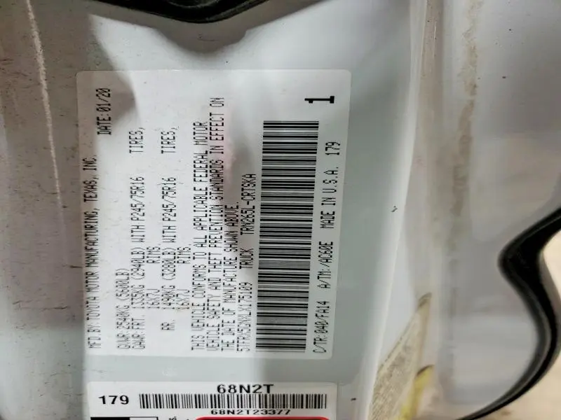 2020 TOYOTA TACOMA SR  