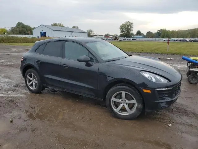 2018 PORSCHE MACAN   