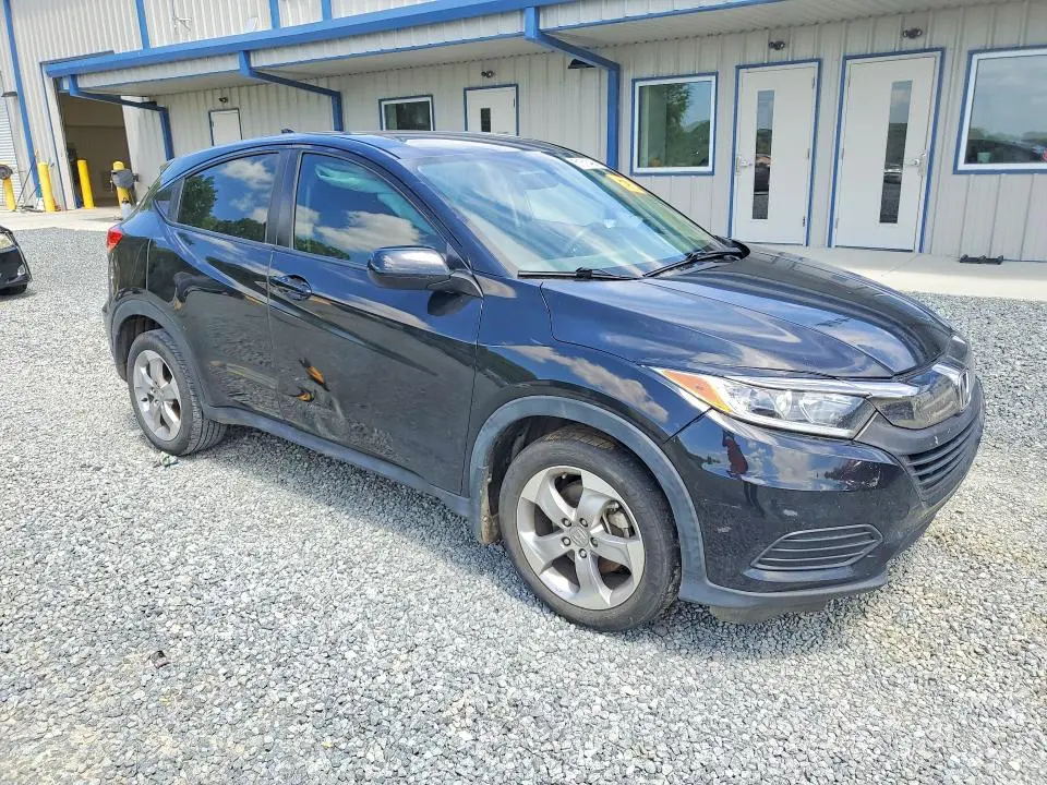 2022 HONDA HR-V LX  