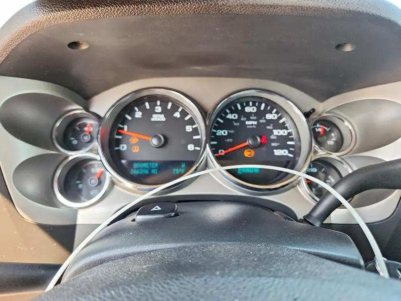 2011 CHEVROLET SILVERADO K1500 LT  