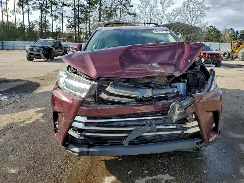 2019 TOYOTA HIGHLANDER LIMITED  