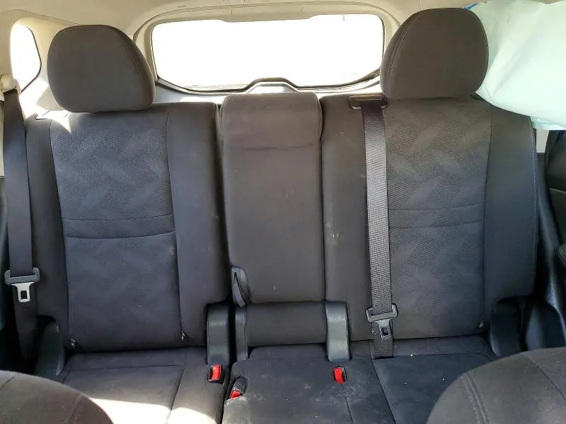 2016 NISSAN ROGUE SV  