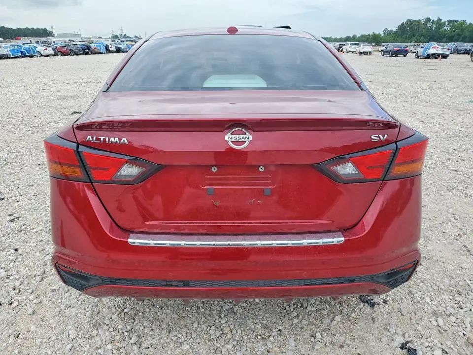 2022 NISSAN ALTIMA SV  