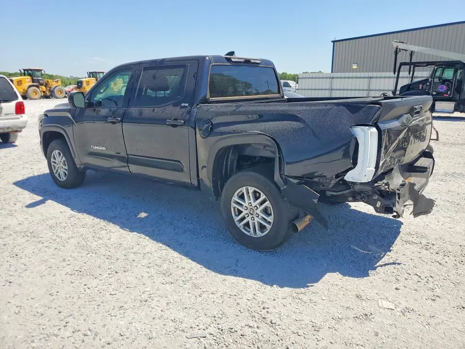 2024 TOYOTA TUNDRA SR5  