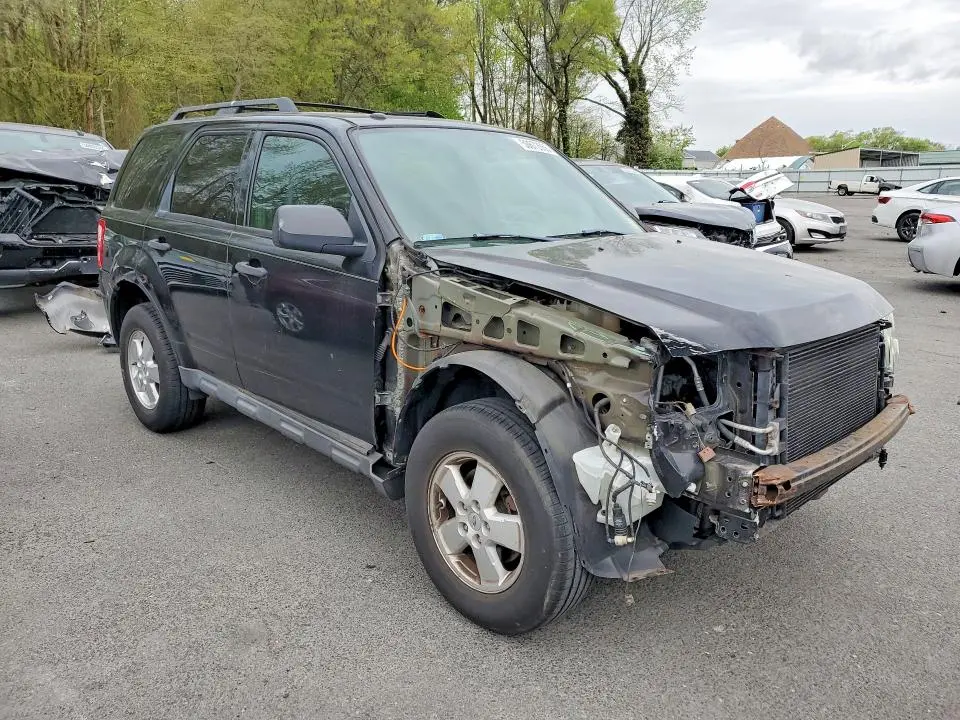 2012 FORD ESCAPE XLT  