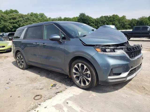 2022 KIA CARNIVAL EX  