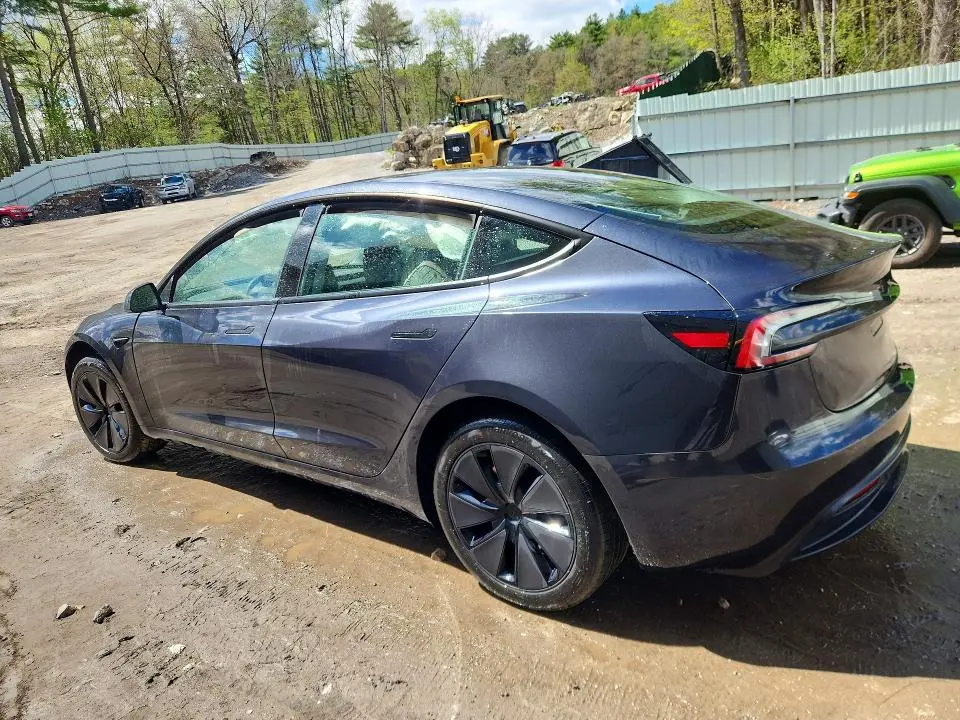 2025 TESLA MODEL 3   