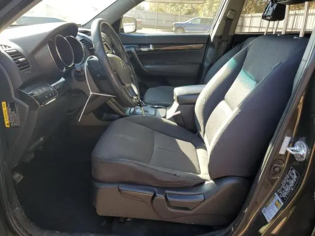 2011 KIA SORENTO BASE  