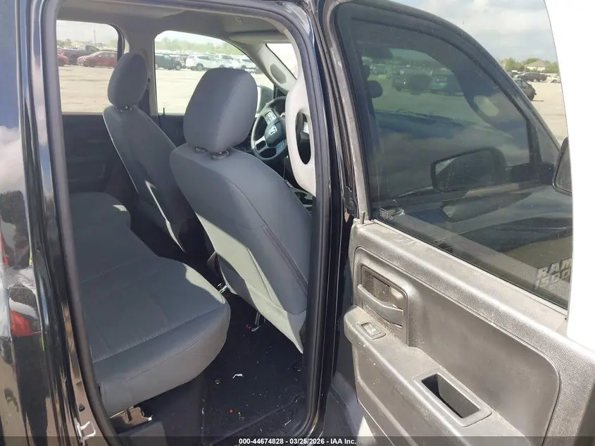 2020 RAM 1500 CLASSIC TRADESMAN  4X4 6'4 BOX