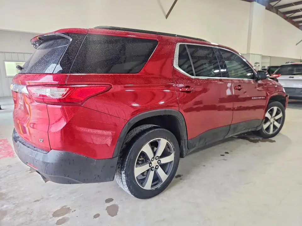 2020 CHEVROLET TRAVERSE LT  