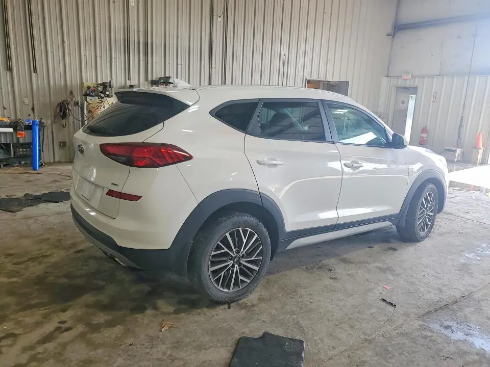 2020 HYUNDAI TUCSON SEL  