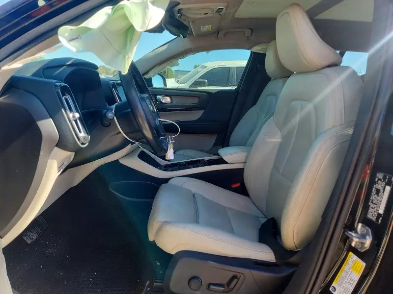 2019 VOLVO XC40 T5 INSCRIPTION  