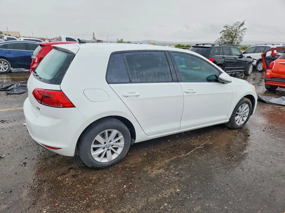 2016 VOLKSWAGEN GOLF S/SE  