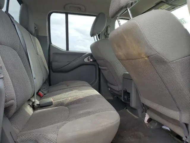 2016 NISSAN FRONTIER S