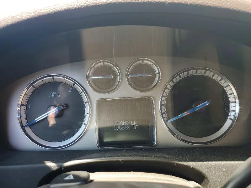 2011 CADILLAC ESCALADE   