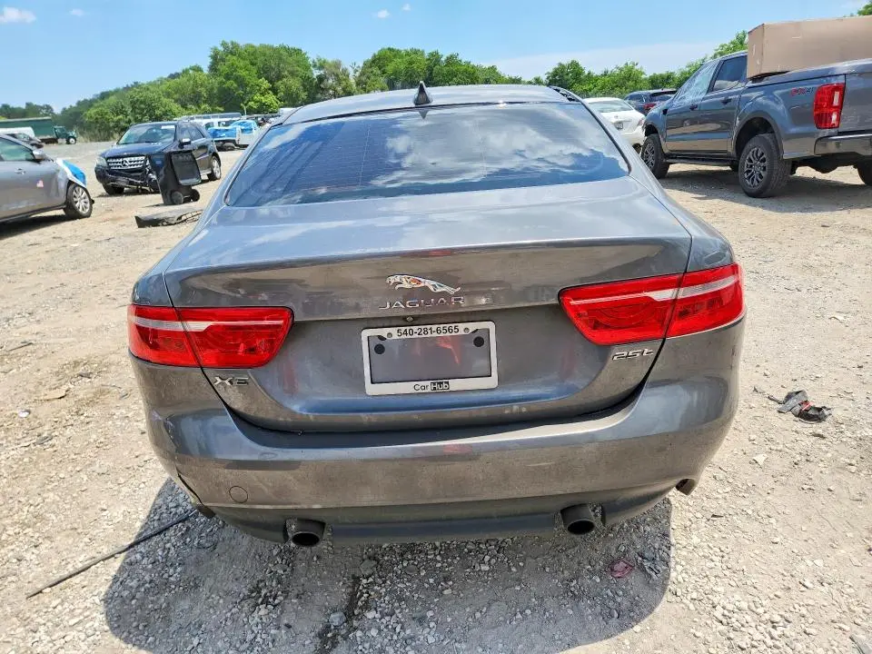 2019 JAGUAR XE PREMIUM  