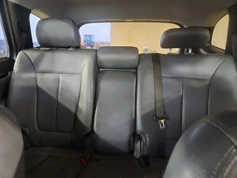 2011 HYUNDAI SANTA FE GLS  