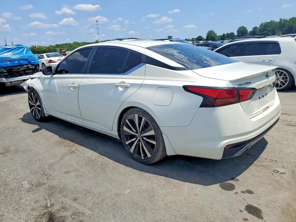 2019 NISSAN ALTIMA SR  