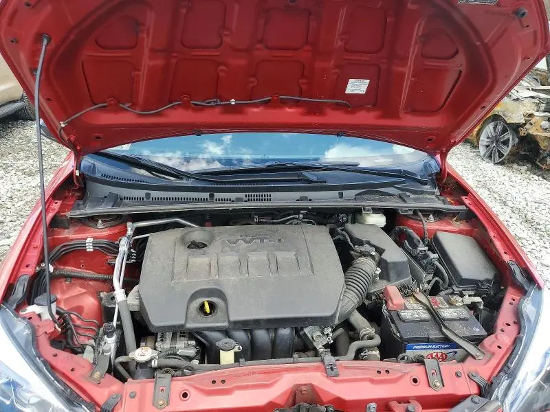 2019 TOYOTA COROLLA SE  