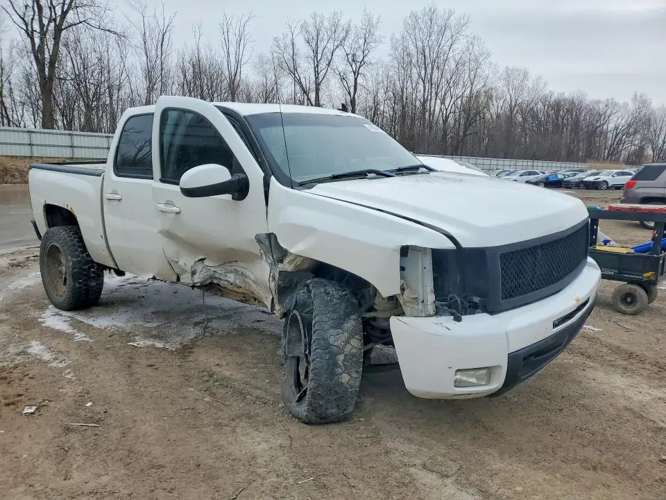 2011 CHEVROLET SILVERADO K1500 LTZ  