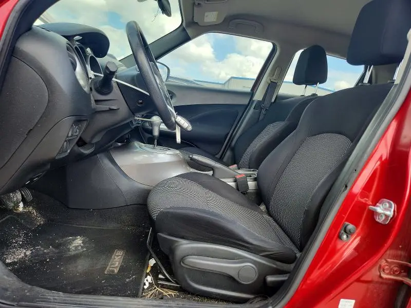 2015 NISSAN JUKE S  