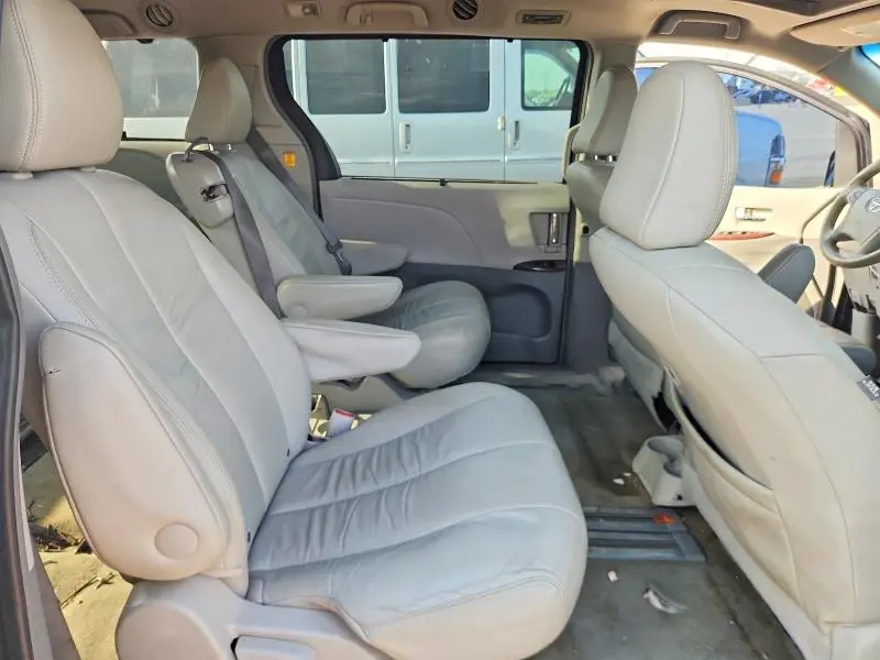 2011 TOYOTA SIENNA XLE 8-PASSENGER  