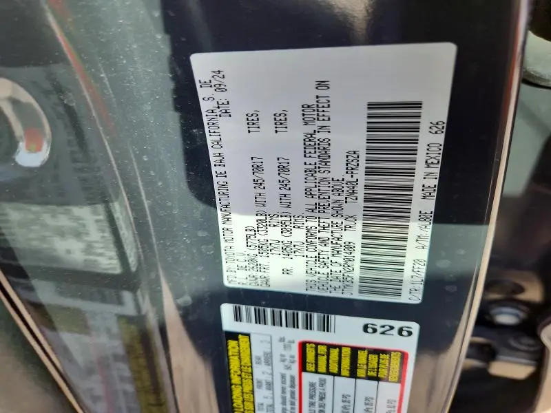 2024 TOYOTA TACOMA SR5  