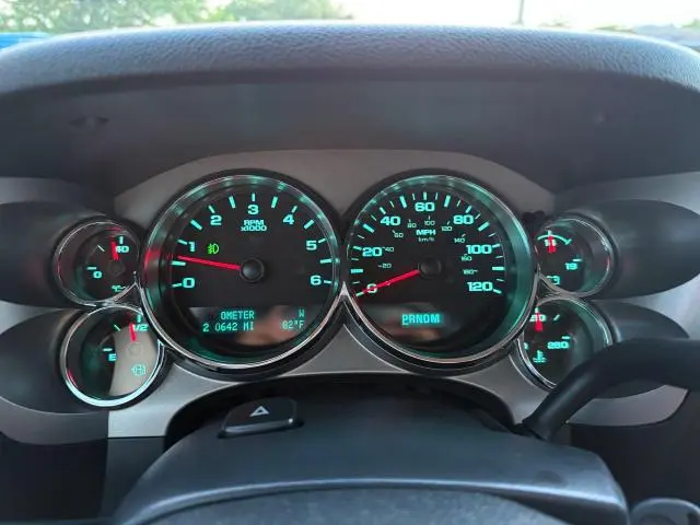 2011 CHEVROLET SILVERADO K1500 LT  