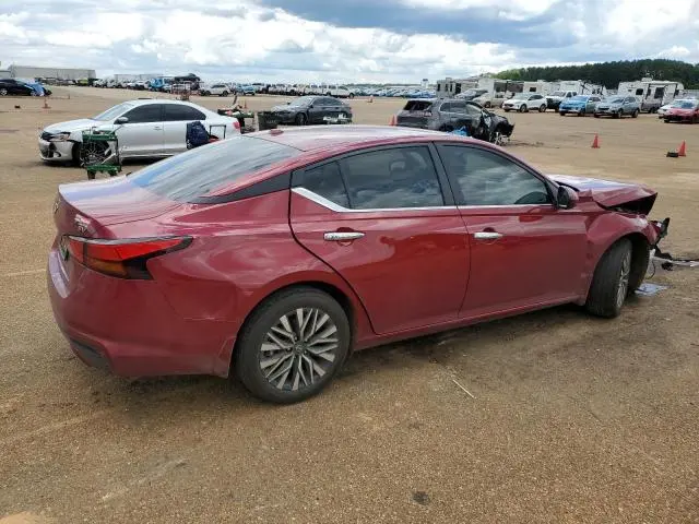 2024 NISSAN ALTIMA SV  