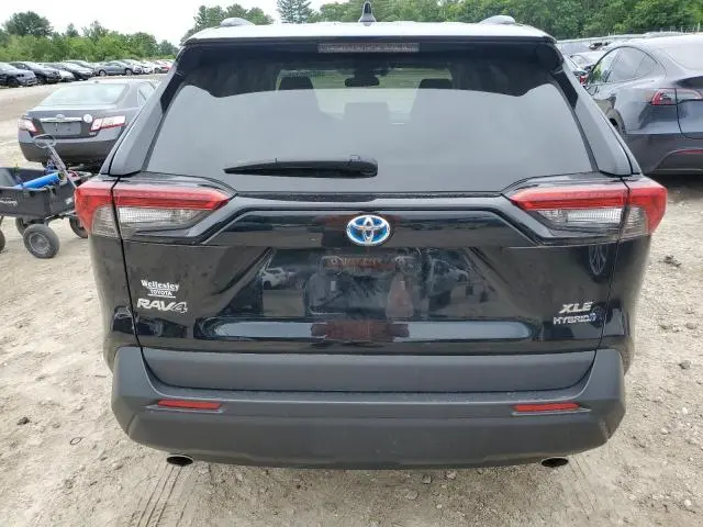 2020 TOYOTA RAV4 XLE  