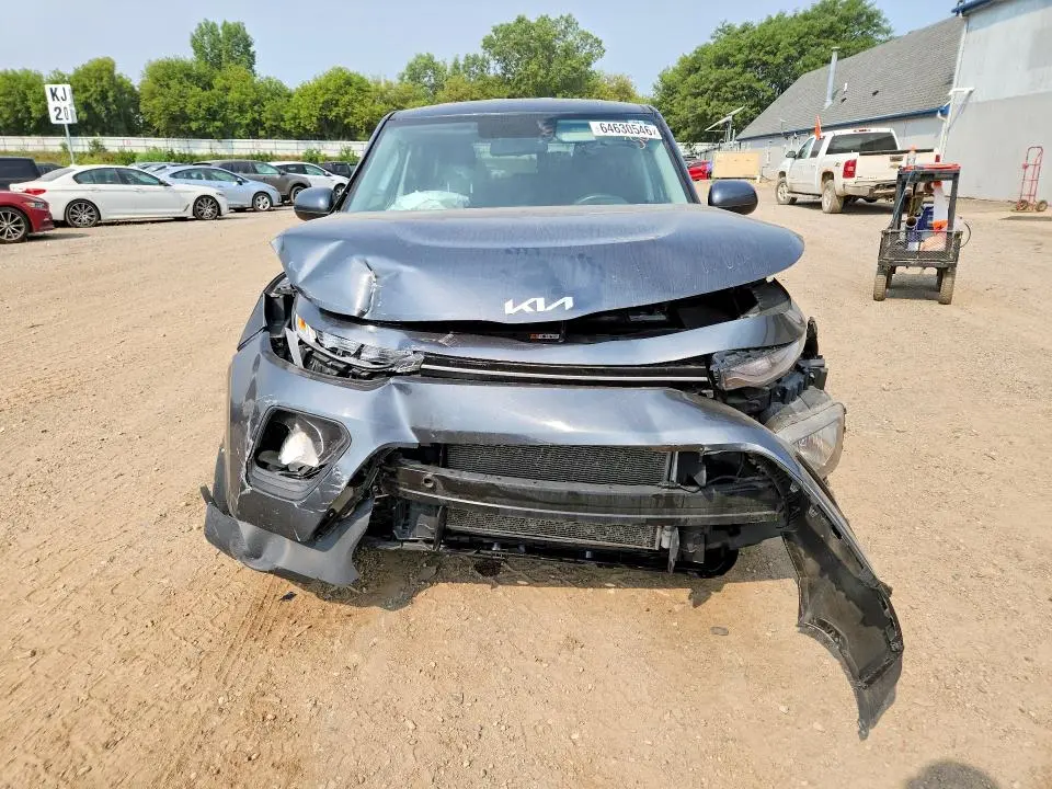 2022 KIA SOUL LX  