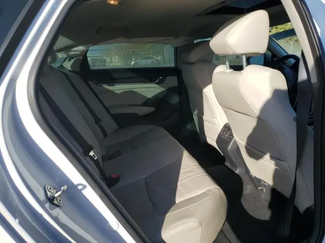 2018 HONDA ACCORD TOURING  