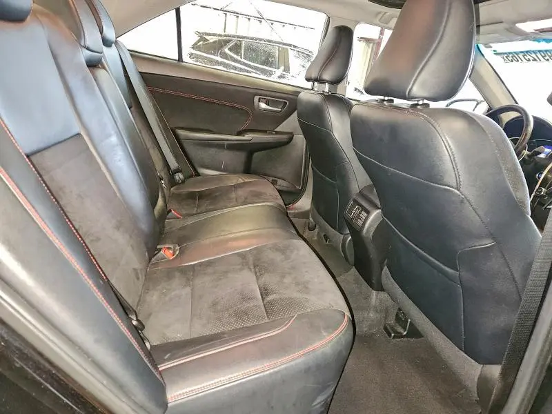 2015 TOYOTA CAMRY LE  