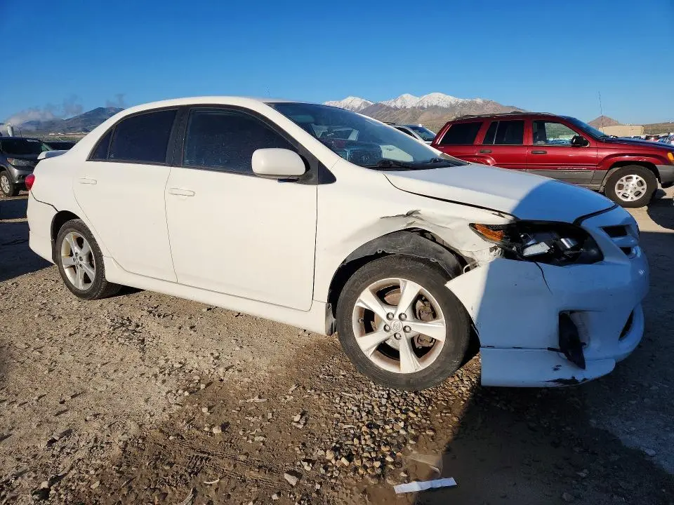 2011 TOYOTA COROLLA   