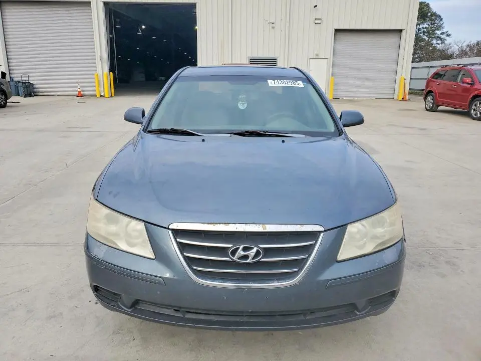 2010 HYUNDAI SONATA GLS  