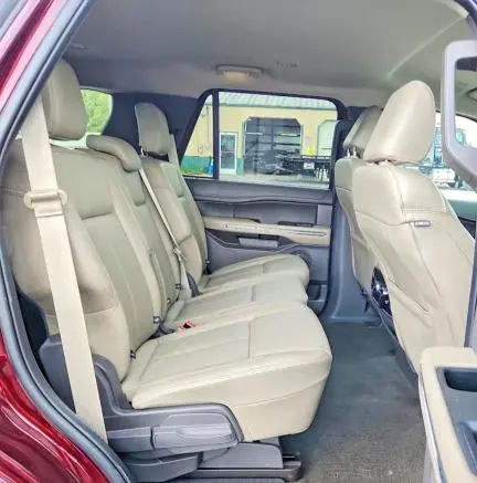 2021 FORD EXPEDITION XLT  