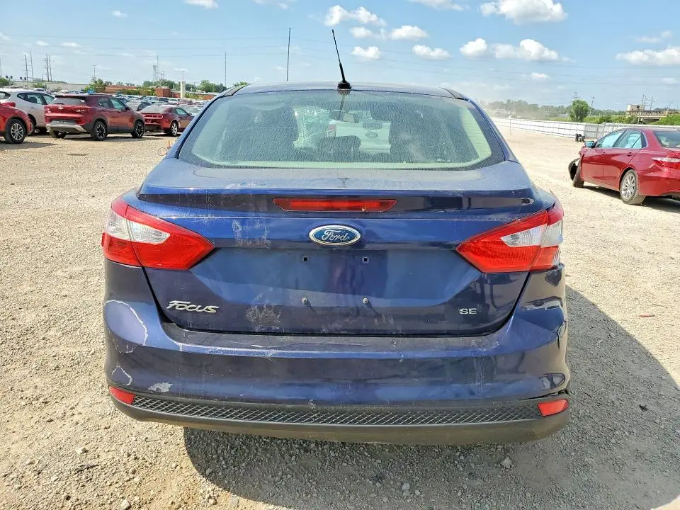2012 FORD FOCUS SE  