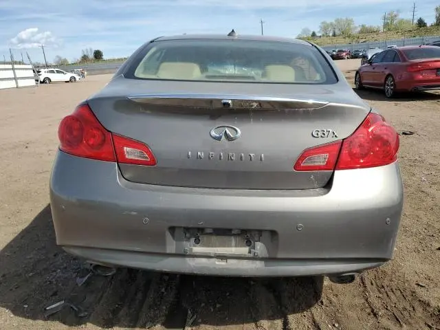 2011 INFINITI G37   