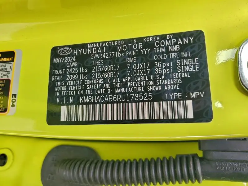 2024 HYUNDAI KONA SE  