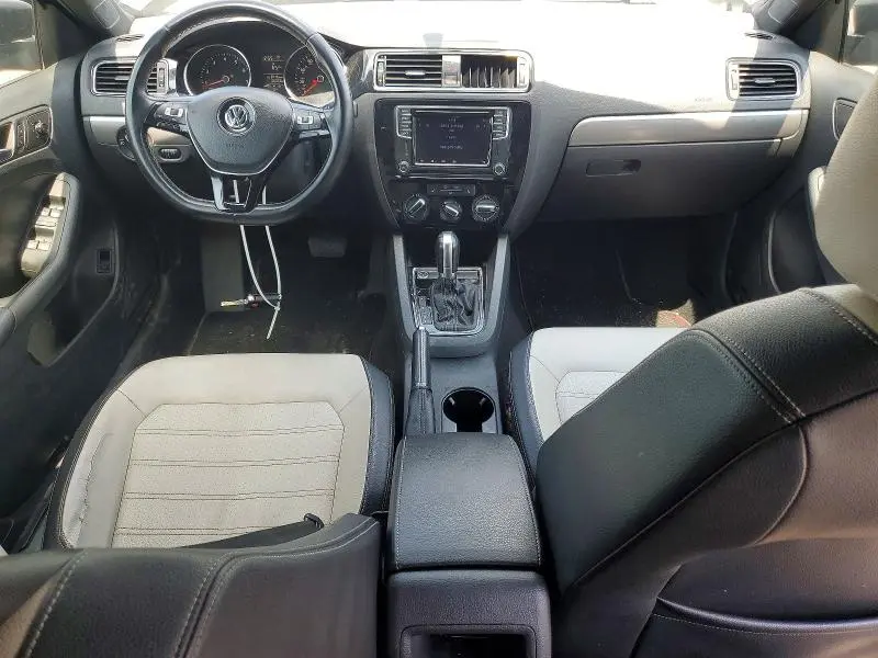 2016 VOLKSWAGEN JETTA SPORT  