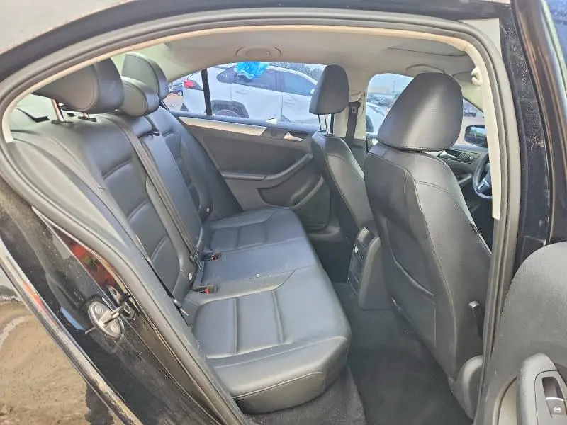 2014 VOLKSWAGEN JETTA SE  