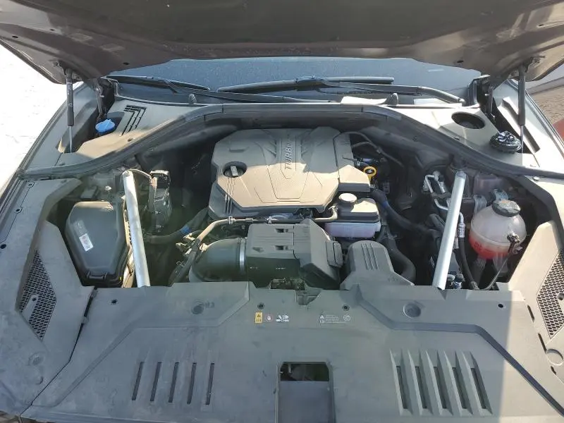 2022 GENESIS GV70 BASE  