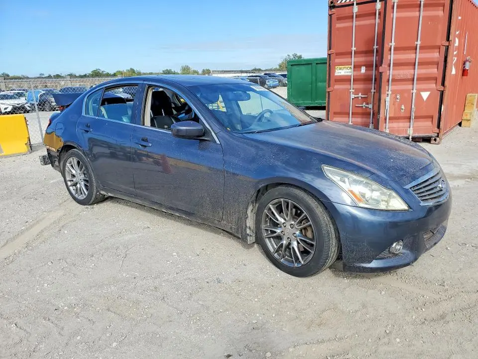 2011 INFINITI G37 BASE  