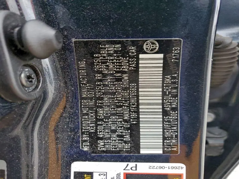 2017 TOYOTA CAMRY LE  