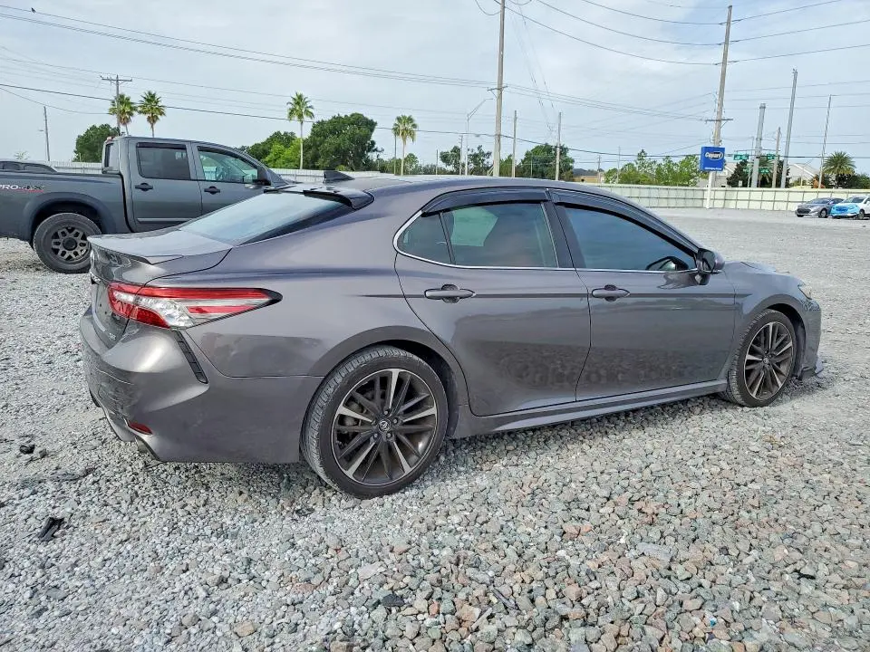 2018 TOYOTA CAMRY XSE  