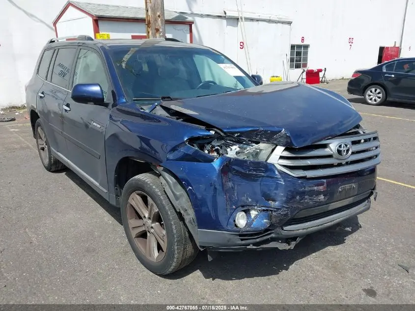 2013 TOYOTA HIGHLANDER LIMITED V6