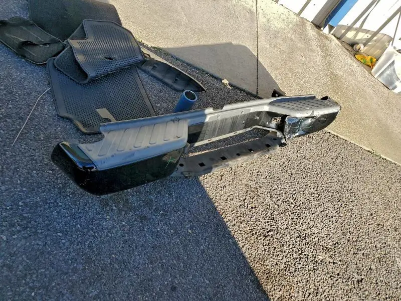 2012 NISSAN FRONTIER S  