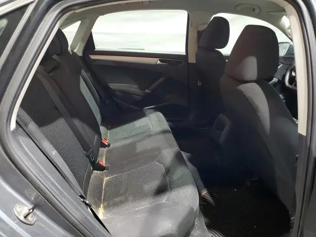 2017 VOLKSWAGEN PASSAT S