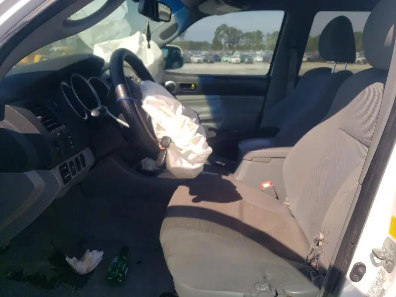2011 TOYOTA TACOMA PRERUNNER V6  